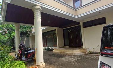 Rumah Mewah 2lt Semi Furnished. Kemang selatan  Jak Sel CL 534