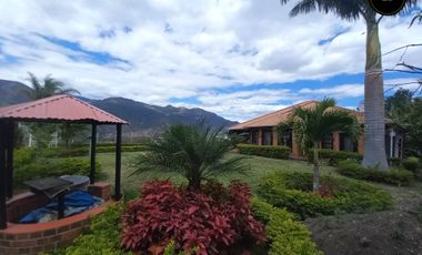 Quinta Hacienda de venta en Yunguilla - Llacay Alto – código:21905