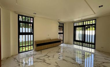 Corner Modern House and Lot 5BR For Sale at Ayala Alabang Village Muntinlupa