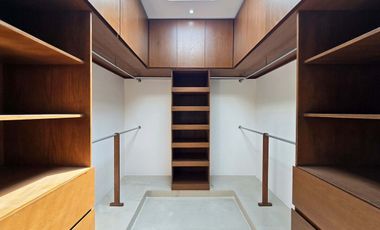 Casa en Venta en Punta Tiburon / Con gran Jardín