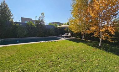 Casa en Venta en Condominio Valle Nogales Santa Elena Eco Urbe Chicureo