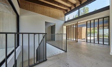 Casa en Arriendo en Gran Vía / Club Militar / Lo Curro