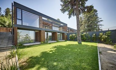 Casa en Arriendo en Gran Vía / Club Militar / Lo Curro