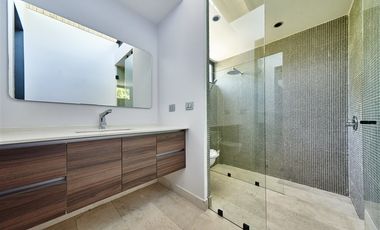 Casa en Arriendo en Gran Vía / Club Militar / Lo Curro