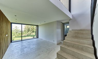 Casa en Arriendo en Gran Vía / Club Militar / Lo Curro