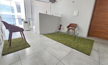 Oficina en Arriendo en CENTRO DE NEGOCIOS PUERTAS DE CHICUREO