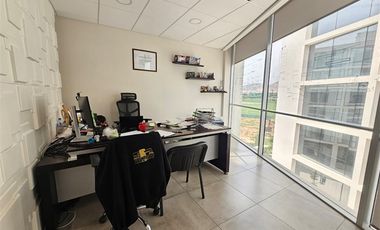 Oficina en Arriendo en CENTRO DE NEGOCIOS PUERTAS DE CHICUREO