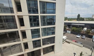 Oficina en Arriendo en CENTRO DE NEGOCIOS PUERTAS DE CHICUREO