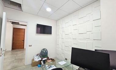 Oficina en Arriendo en CENTRO DE NEGOCIOS PUERTAS DE CHICUREO