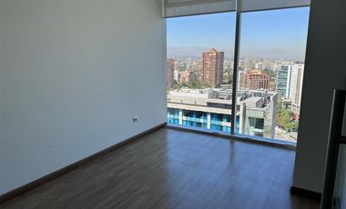 Oficina en Arriendo en Edificio Quantum en mejor sector de negocios de Las Condes