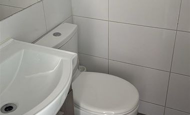 Oficina en Arriendo en Edificio Quantum en mejor sector de negocios de Las Condes