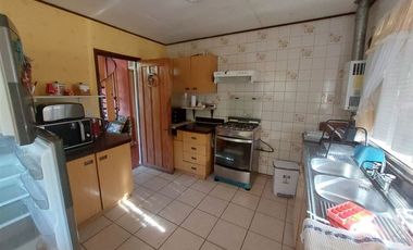 Casa en Venta en PARCELA CON CASA EN 2 PISOS 6D4B6E MAS PISCINA