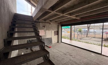 Local Comercial Frente Universidad Estatal GYE