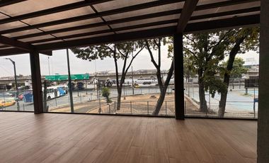 Local Comercial Frente Universidad Estatal GYE