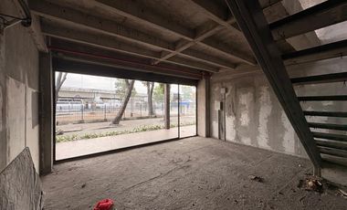 Local Comercial Frente Universidad Estatal GYE