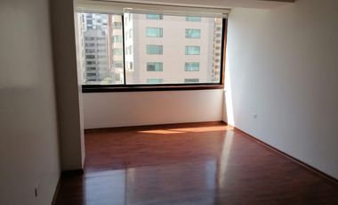 Amplio Departamento en renta semi amoblado de 3 habitaciones en Edificio, calle la Portugal, Quito