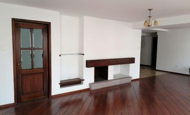 Amplio Departamento en renta semi amoblado de 3 habitaciones en Edificio, calle la Portugal, Quito