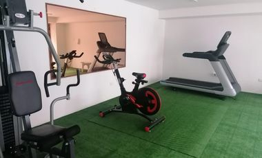 Amplio Departamento en renta semi amoblado de 3 habitaciones en Edificio, calle la Portugal, Quito