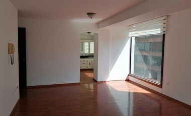 Amplio Departamento en renta semi amoblado de 3 habitaciones en Edificio, calle la Portugal, Quito