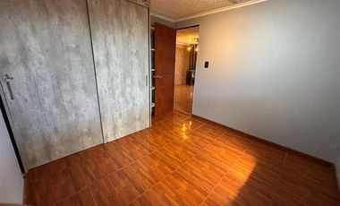 Casa en Venta en VE VENDE HERMOSA CASA EN CONDOMINIO PARADERO 29 1/2 OLMUE 80 Millones