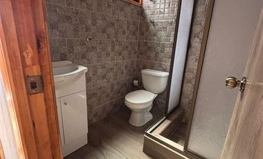 Casa en Venta en VE VENDE HERMOSA CASA EN CONDOMINIO PARADERO 29 1/2 OLMUE 80 Millones
