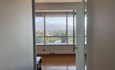 Oficina en Arriendo en Av. La Dehesa 1200