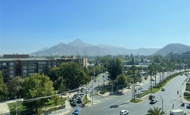 Oficina en Arriendo en Av. La Dehesa 1200
