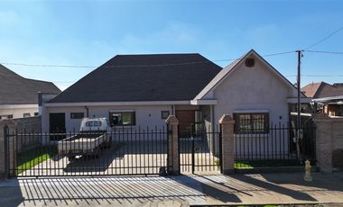 Casa en Venta en Parcela San Valentín 22 1/2 norte B 4313.