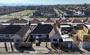 Casa en Venta en Parcela San Valentín 22 1/2 norte B 4313.