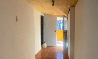 Casa en Venta en Vende Casa Pasaje Diez//Pasaje Once (3 Dorm,1Baño,2 Est)