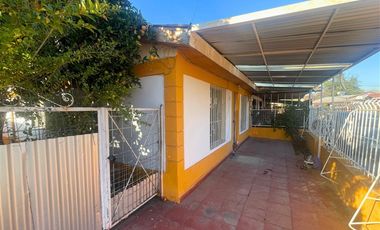 Casa en Venta en Vende Casa Pasaje Diez//Pasaje Once (3 Dorm,1Baño,2 Est)