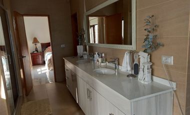 Casa en Venta en AVENIDA EL ROMERO