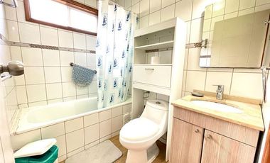 Casa en Arriendo en MA - Camino Los Bajos, Frutillar Bajo. Cabaña 3 dorm 1 Baño, terraza