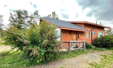 Casa en Arriendo en MA - Camino Los Bajos, Frutillar Bajo. Cabaña 3 dorm 1 Baño, terraza