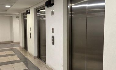 Oficina en Arriendo en Av. La Dehesa 1200