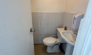 Local Comercial en Arriendo en Puente 500, UBICACION ESTRATEGICA, SALIDA DE METRO PLAZA DE ARMAS