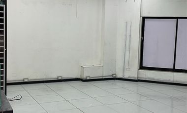 Local Comercial en Arriendo en Puente 500, UBICACION ESTRATEGICA, SALIDA DE METRO PLAZA DE ARMAS