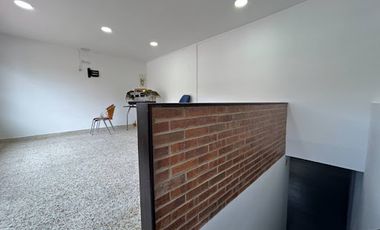 ARRIENDO de LOCALES en LA CALERA