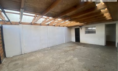 Casa comercial en sector norte.