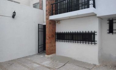CASA EN RENTA EN POZOS.