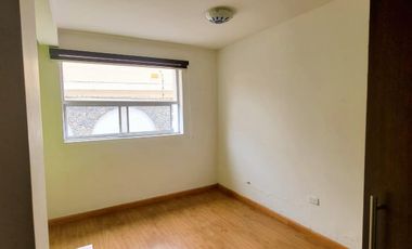 VENTA CASA RENTERA REMODELADA 375 m², 2 departamentos, 2 suites, Ciudadela Kennedy. XG_Aqt