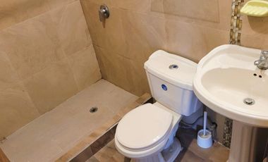 VENTA CASA RENTERA REMODELADA 375 m², 2 departamentos, 2 suites, Ciudadela Kennedy. XG_Aqt