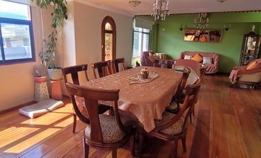 VENTA CASA RENTERA REMODELADA 375 m², 2 departamentos, 2 suites, Ciudadela Kennedy. XG_Aqt