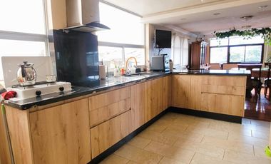 VENTA CASA RENTERA REMODELADA 375 m², 2 departamentos, 2 suites, Ciudadela Kennedy. XG_Aqt