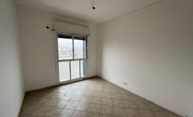 Departamento de tres ambientes en Alquiler en Avellaneda