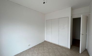 Departamento de tres ambientes en Alquiler en Avellaneda