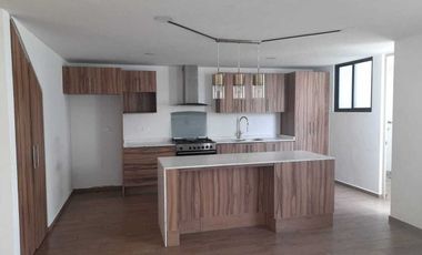 Casa en renta Puebla Lomas de Angelópolis  Parque Querètaro recámara abajo