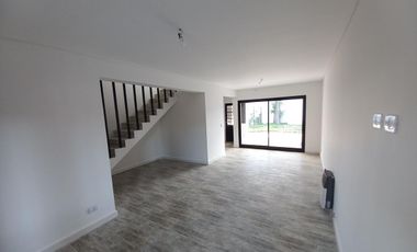 Venta Dúplex - Barrio Montecarlo, Pilar - Apto Crédito - Acceso directo a Panamericana