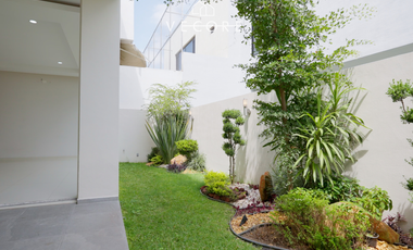 RESIDENCIA EN RENTA EN PUERTA LAS LOMAS, ZAPOPAN