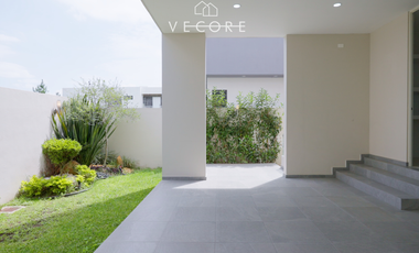 RESIDENCIA EN RENTA EN PUERTA LAS LOMAS, ZAPOPAN